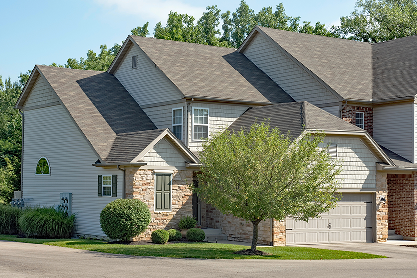 corner-townhouse-condo-double-garage
