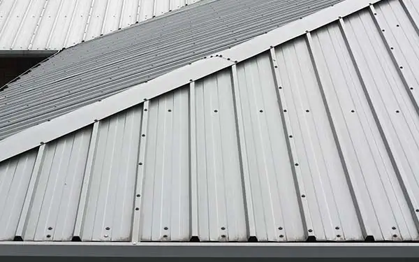 metal-roofing-Maine-contractor